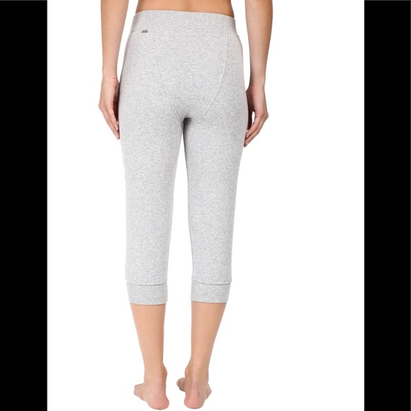 UGG Gray Cropped Pants - Picture 4 of 7